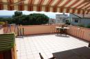 Rif. 653 San Vincenzo Vendiamo Villetta a schiera, completamente ristrutturata Posizione panoramica e ampia terrazza con splendida vista mare e rifiniture di pregio. Richiesta Euro 450.000 Trattabili