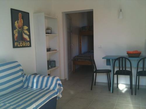 Case Vacanza Mare SAN VINCENZO (LI) Rif.15 A San Vincenzo Bilocale zona Paese Nuovo a Mt 300 dal Mare Zona Tranquilla Posti Letto 4